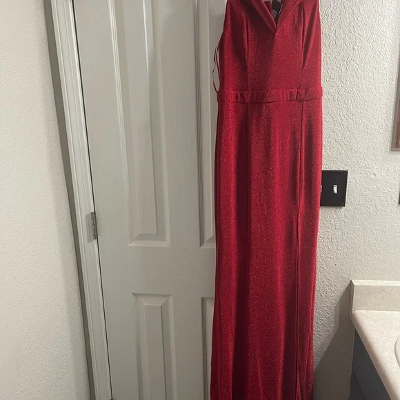 Fashion Nova metallic maxi dress - Picture 4 of 5